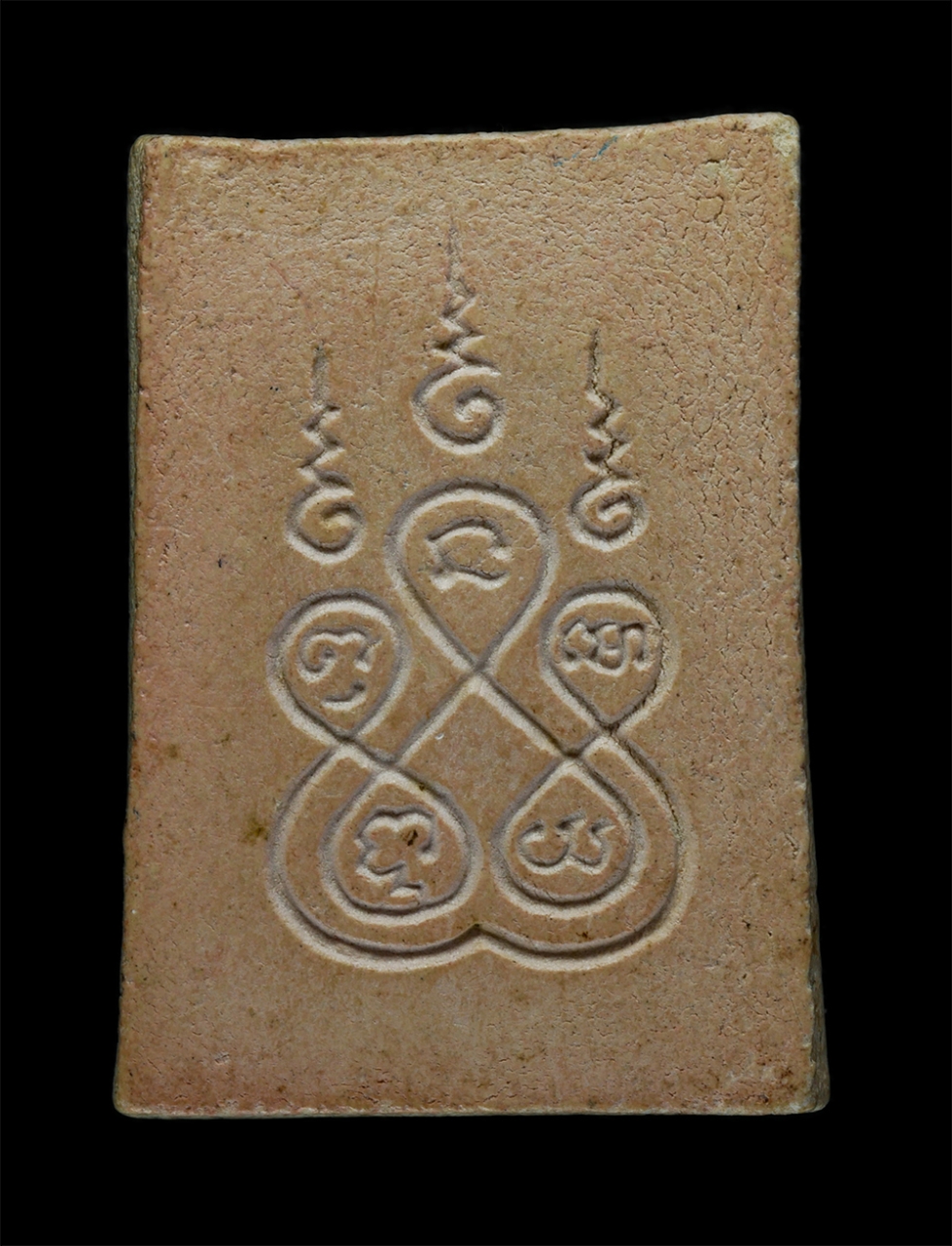 21May24 (85)p.jpg - พระผงพระพุทธเจ้า 3 พระองค์  3ปาง หลังยันต์ ห้า เนื้อผง พระเก่าสวย มวลสารดี   | https://kamulet.in.th